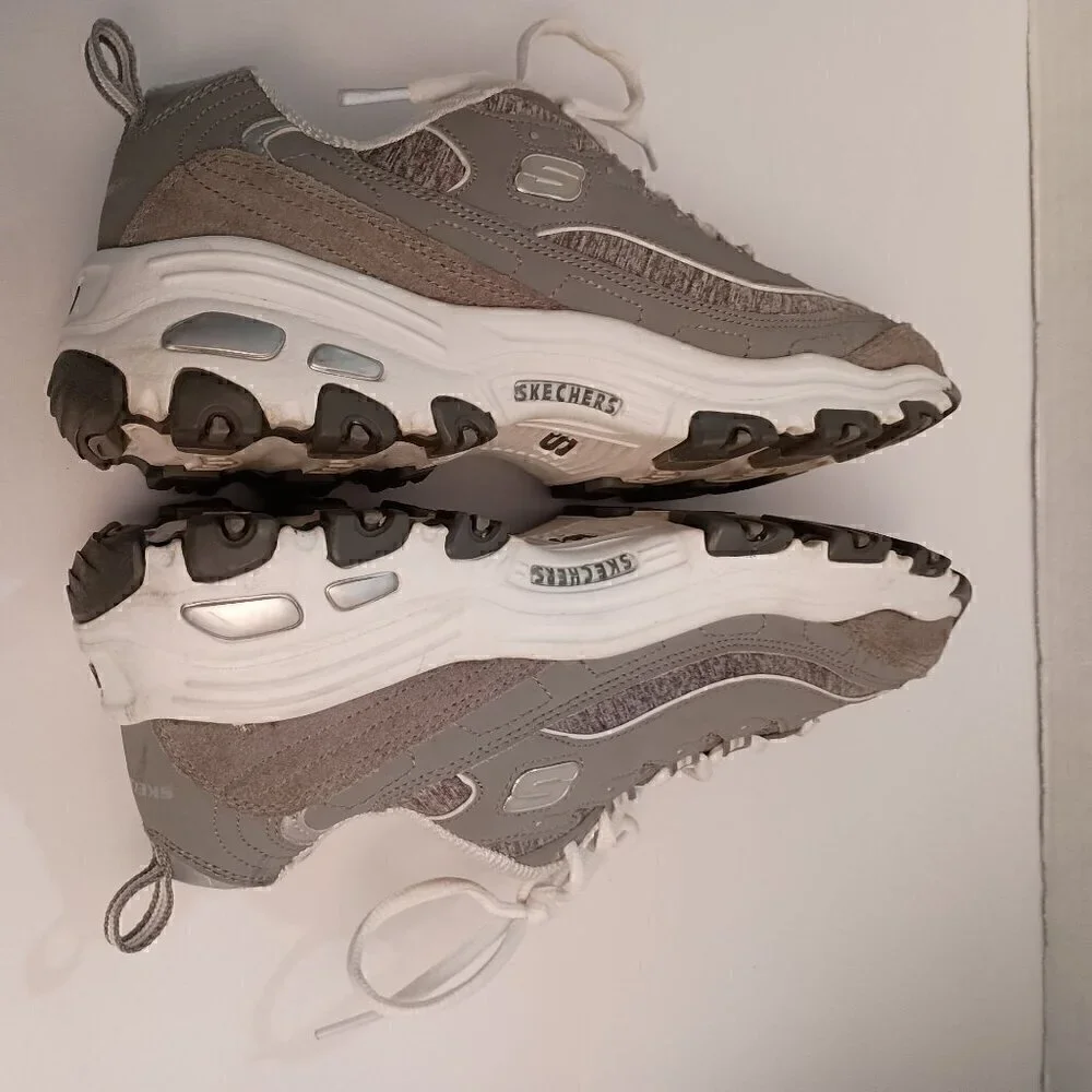 Sketchers D’Lites 11936W Air-Cooled Memory Form Sneakers